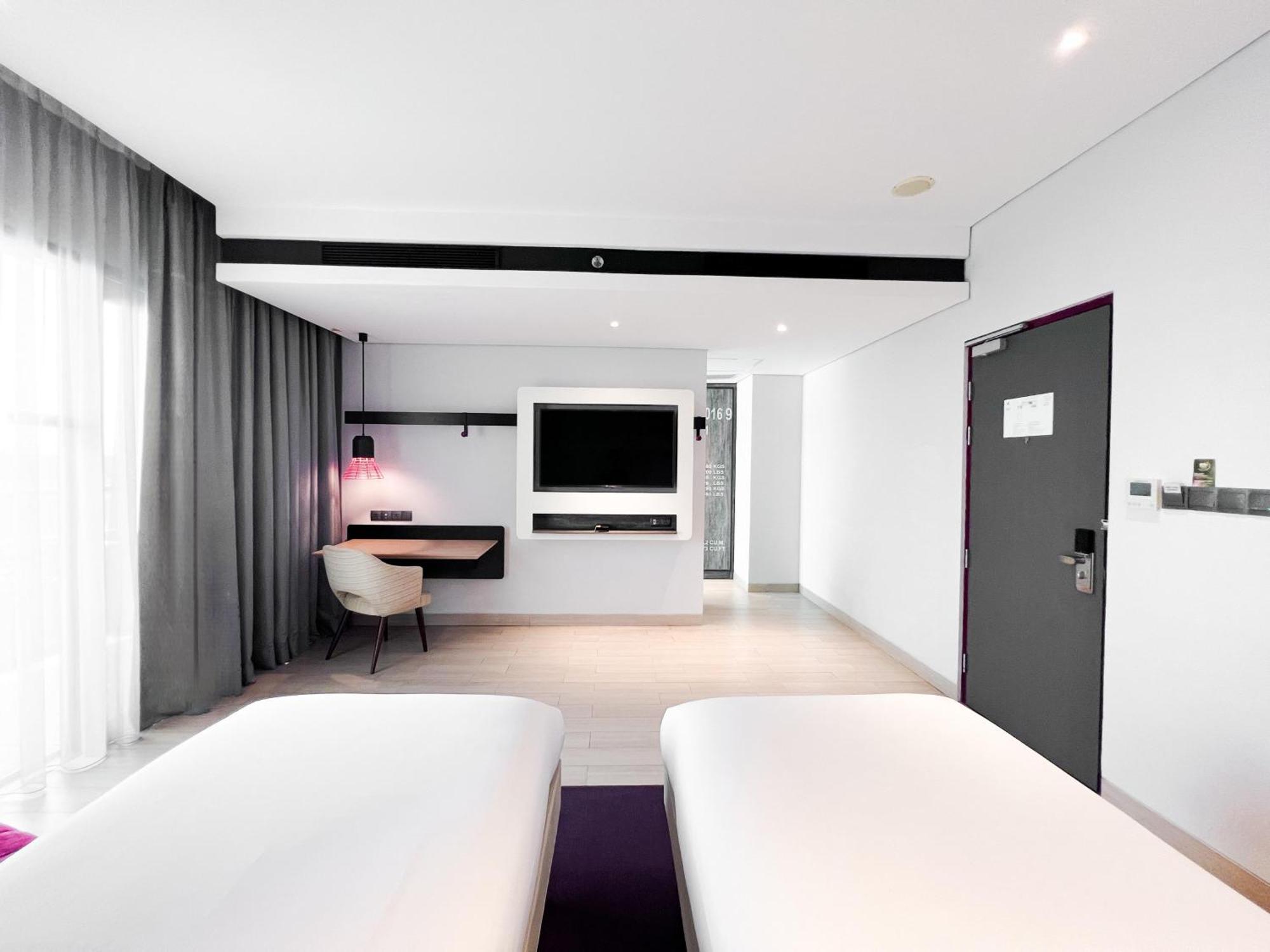 Hotel Ibis Styles Batam Nagoja Zewnętrze zdjęcie